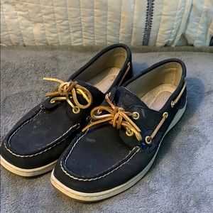 Women’s speedy boat shoes